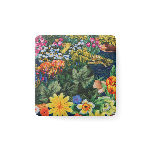Square magnet with floral patterned product 